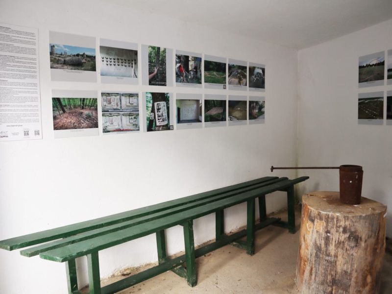 Галерия в автобусната спирка на село&nbsp;Габровци